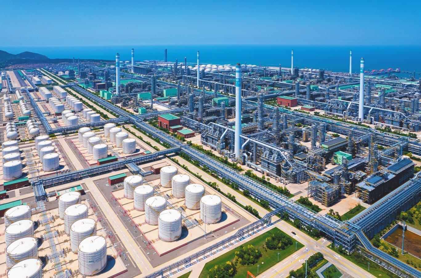 七根煙囪背后的生態(tài)賬本 大連產(chǎn)業(yè)的綠色轉型之路